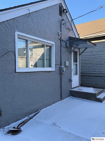 4423 S 27th Street, Omaha, NE 68107