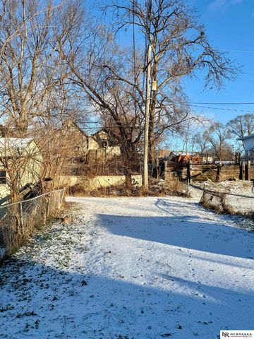 4423 S 27th Street, Omaha, NE 68107