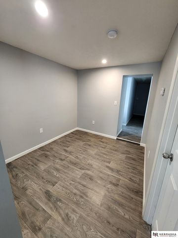 4423 S 27th Street, Omaha, NE 68107