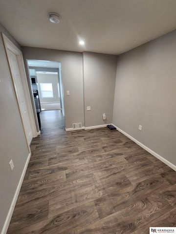 4423 S 27th Street, Omaha, NE 68107