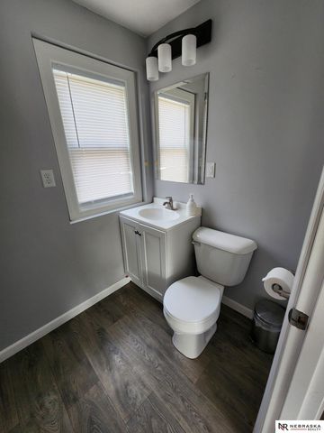 4423 S 27th Street, Omaha, NE 68107