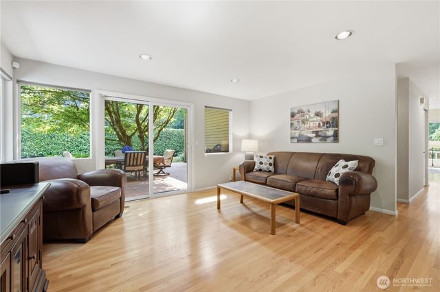 18202 NE 191st Street, Woodinville, WA 98077