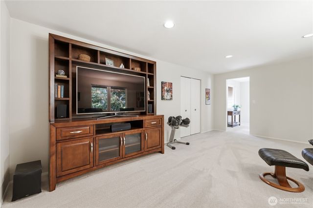 18202 NE 191st Street, Woodinville, WA 98077