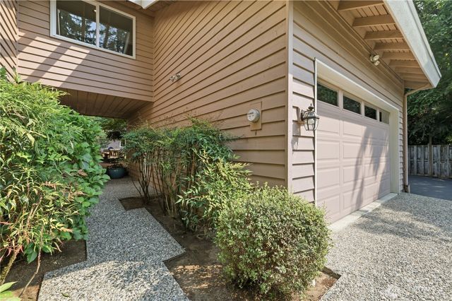 18202 NE 191st Street, Woodinville, WA 98077