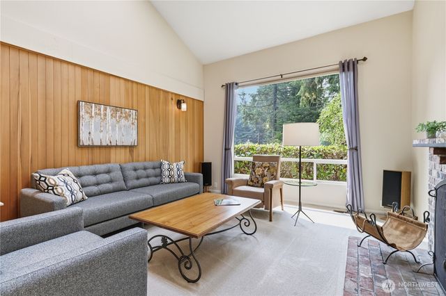 18202 NE 191st Street, Woodinville, WA 98077
