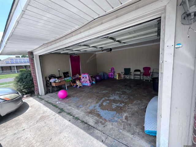 2002 Oak Grove Dr, Baton Rouge, LA 70815