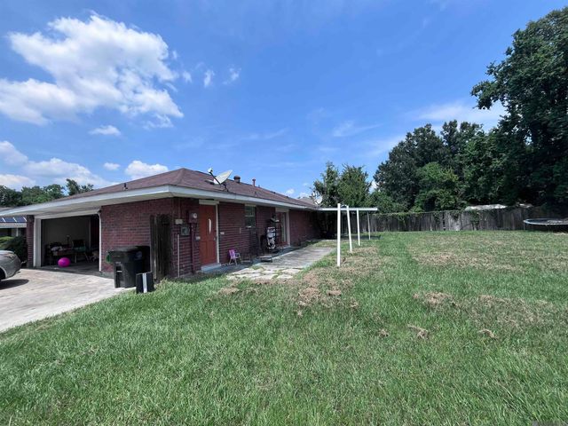 2002 Oak Grove Dr, Baton Rouge, LA 70815