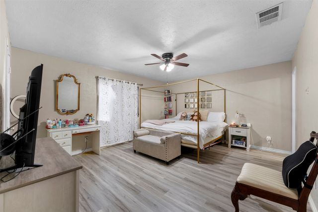 3013 Villa Sur Trail, Dallas, TX 75228