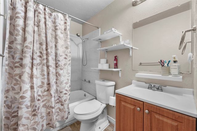 3013 Villa Sur Trail, Dallas, TX 75228