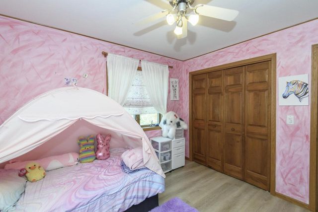 2605 Campfire CROSSING, Waukesha, WI 53189