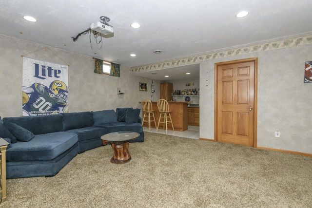 2605 Campfire CROSSING, Waukesha, WI 53189