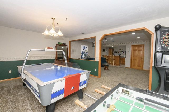 2605 Campfire CROSSING, Waukesha, WI 53189