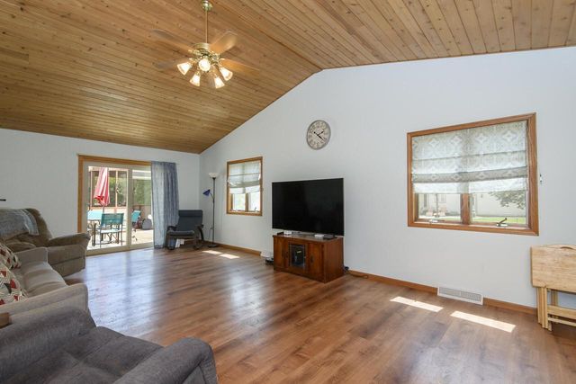 2605 Campfire CROSSING, Waukesha, WI 53189