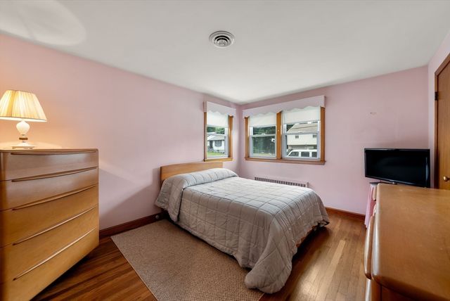 16 Davis Rd, Stoughton, MA 02072