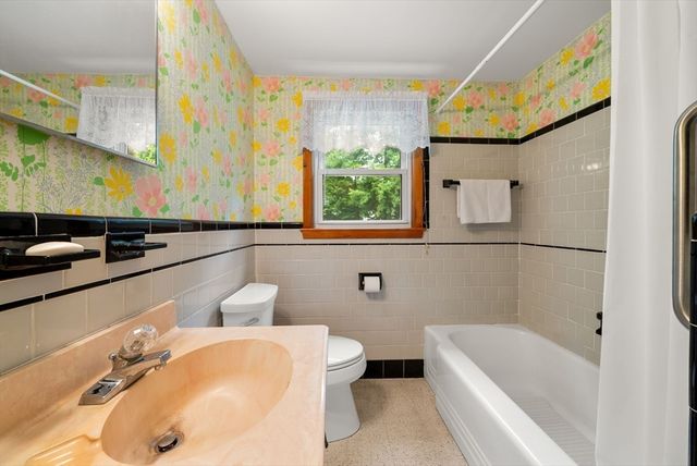 16 Davis Rd, Stoughton, MA 02072