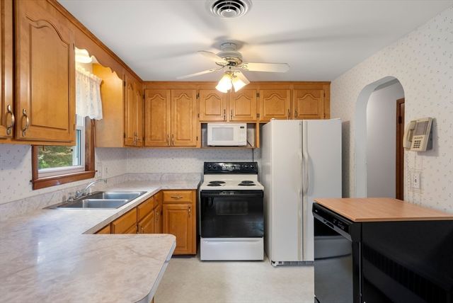 16 Davis Rd, Stoughton, MA 02072