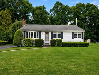 16 Davis Rd, Stoughton, MA 02072