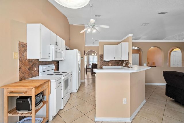 1 MIRAMAR WAY, Kissimmee, FL 34758