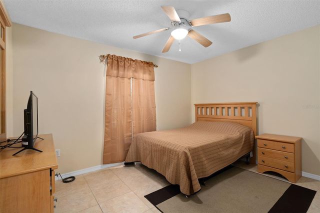 1 MIRAMAR WAY, Kissimmee, FL 34758