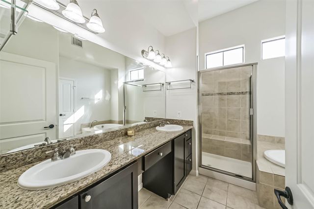 1049 W 22nd Street C, Houston, TX 77008