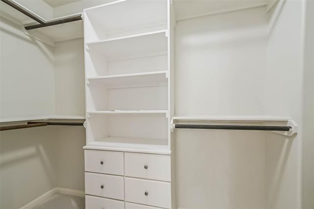 1049 W 22nd Street C, Houston, TX 77008