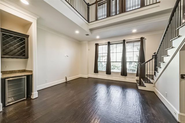 1049 W 22nd Street C, Houston, TX 77008