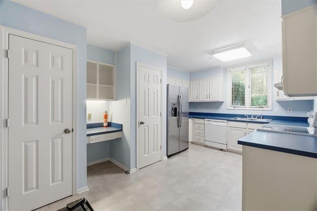 4138 D Youville Trace, Atlanta, GA 30341