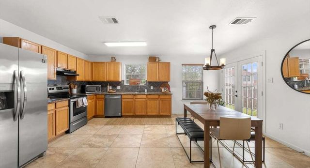 13413 Sea Biscuit DR, Del Valle, TX 78617