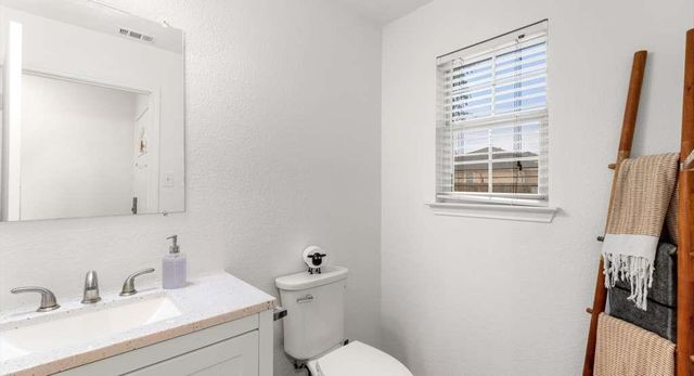 13413 Sea Biscuit DR, Del Valle, TX 78617
