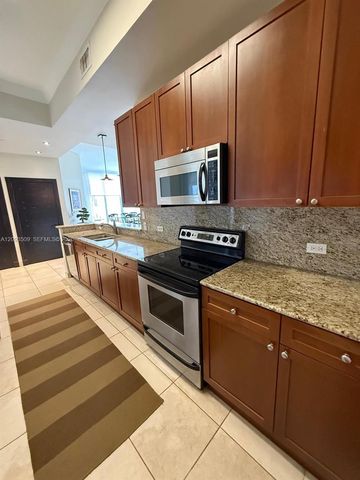 19501 W Country Club Drive TS-03, Aventura, FL 33180