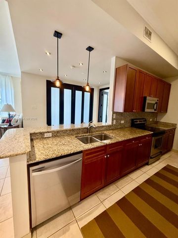 19501 W Country Club Drive TS-03, Aventura, FL 33180