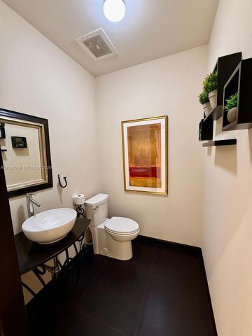 19501 W Country Club Drive TS-03, Aventura, FL 33180