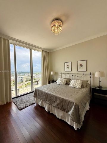 19501 W Country Club Drive TS-03, Aventura, FL 33180