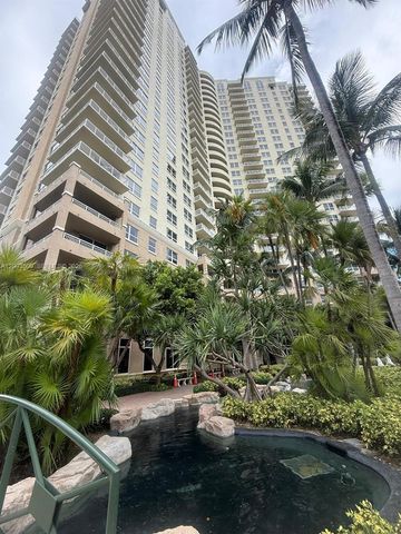 19501 W Country Club Drive TS-03, Aventura, FL 33180