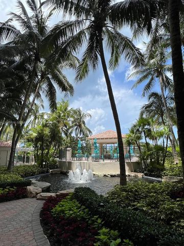 19501 W Country Club Drive TS-03, Aventura, FL 33180