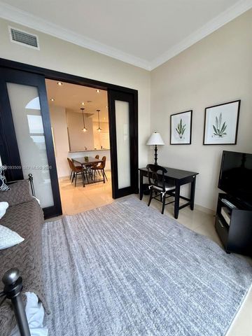 19501 W Country Club Drive TS-03, Aventura, FL 33180
