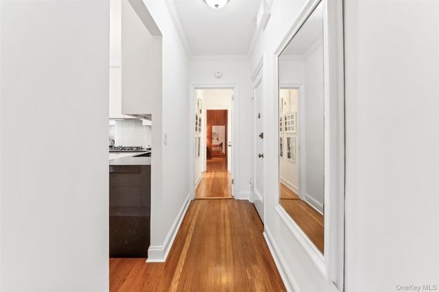 35 Parkview Avenue 5A, Bronxville, NY 10708