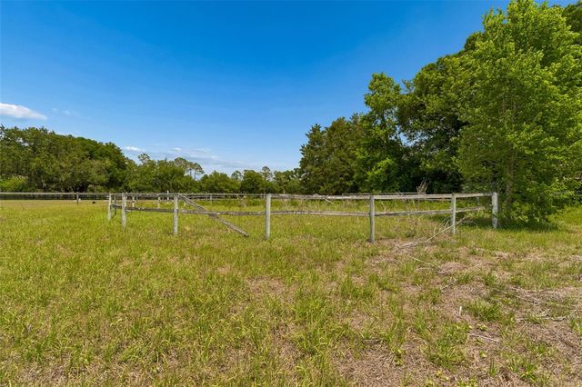 17879 PARRISH GROVE ROAD, Dade City, FL 33523