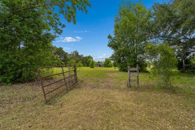 17879 PARRISH GROVE ROAD, Dade City, FL 33523