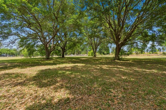 17879 PARRISH GROVE ROAD, Dade City, FL 33523