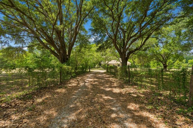 17879 PARRISH GROVE ROAD, Dade City, FL 33523