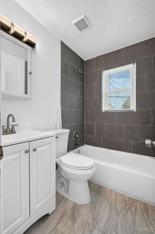 5630 Gatesworth Avenue, Jennings, MO 63136