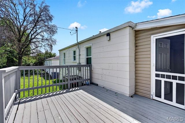 5630 Gatesworth Avenue, Jennings, MO 63136