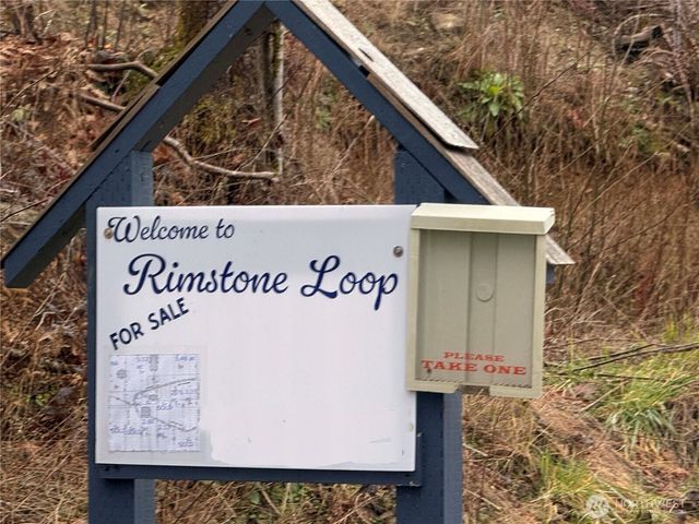 2 Track RimStone Loop, Belfair, WA 98528