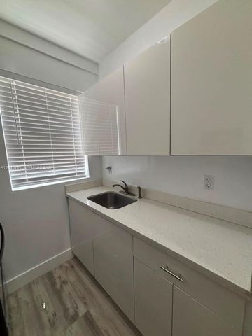 1051 NW 2nd Street 15, Miami, FL 33128