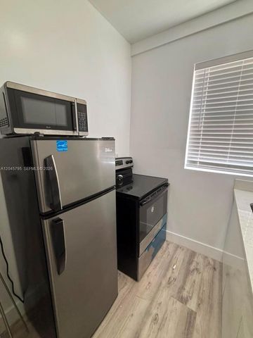 1051 NW 2nd Street 15, Miami, FL 33128