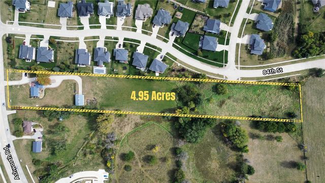 8580 Ashworth Road, West Des Moines, IA 50266