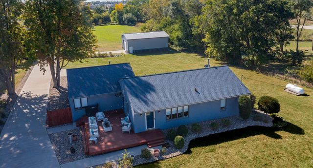 8580 Ashworth Road, West Des Moines, IA 50266