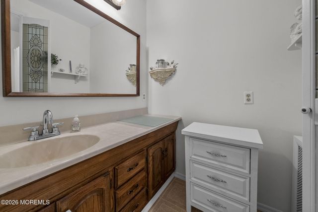 43 Main Street, Englishtown, NJ 07726