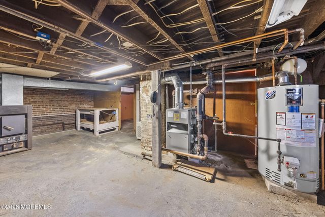 43 Main Street, Englishtown, NJ 07726